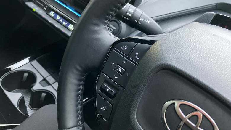 Toyota Prius 2.0 PHEV Design 5dr CVT Hatchback